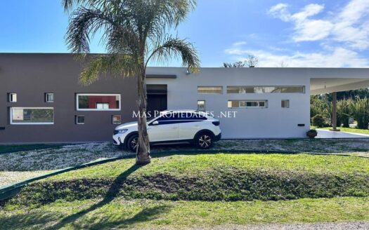 Casa en venta Barrio Malibú