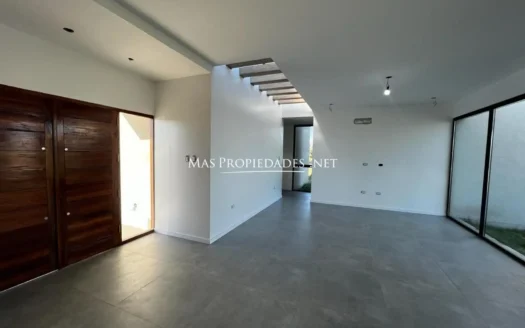 Oportunidad única casa con fondo a laguna