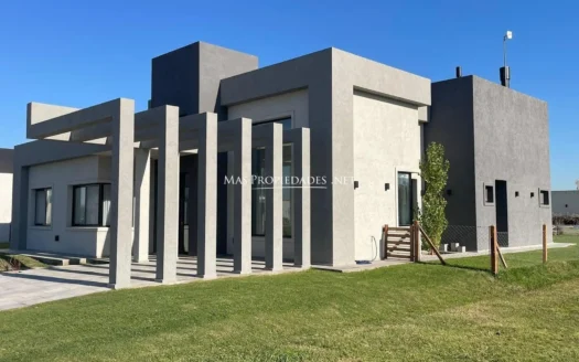 Moderna casa a estrenar