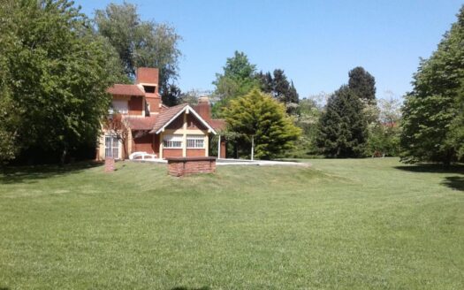 Casa quinta de gran terreno