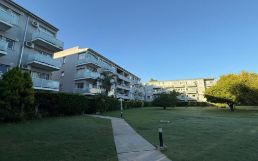 Departamento en excelente condominio
