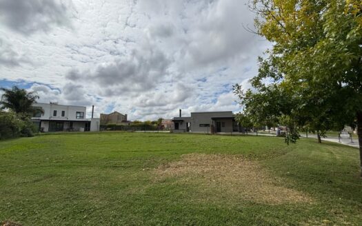 Terreno de 785 m² en venta, Barrio Privado El Cantón
